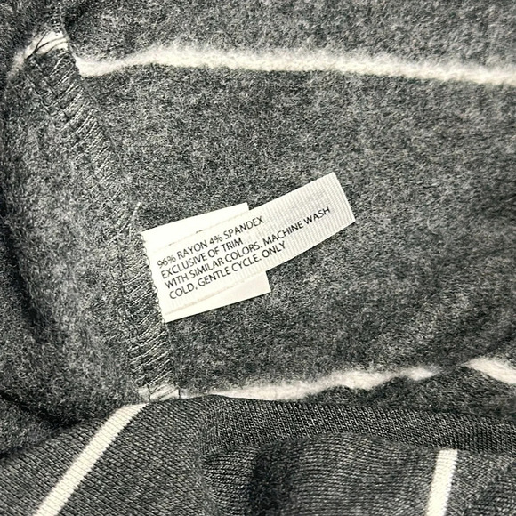 Soma Wknd Grey White Stripes Soft Lace Up Dress Long Sleeve Womens Size Small - Picture 11 of 13